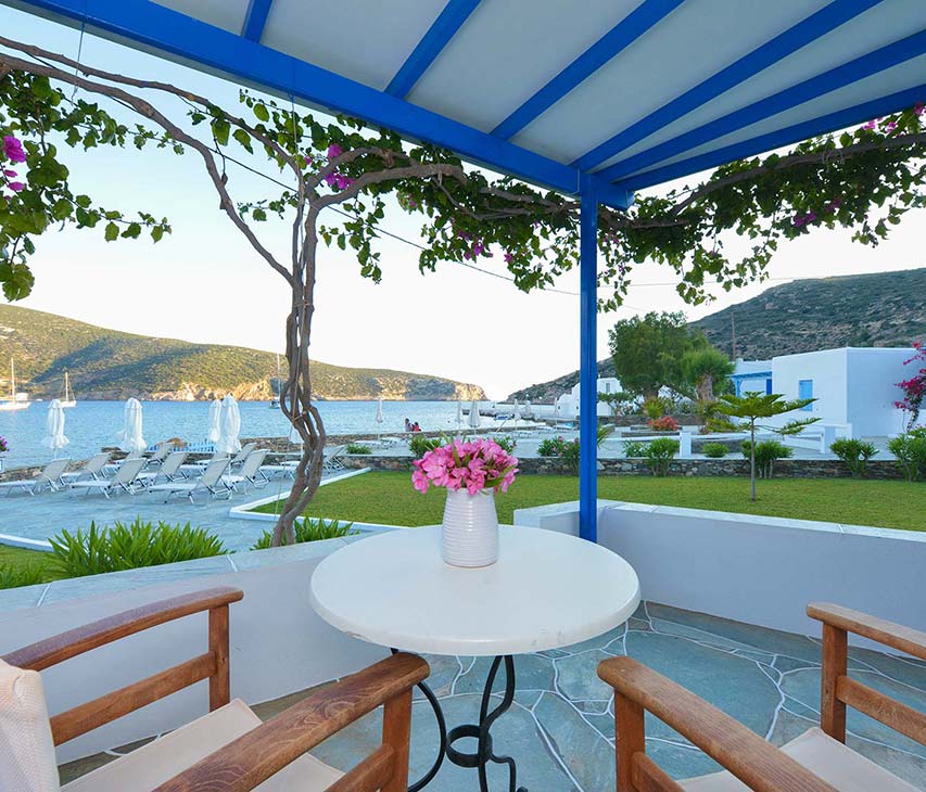 Veranda with sea view