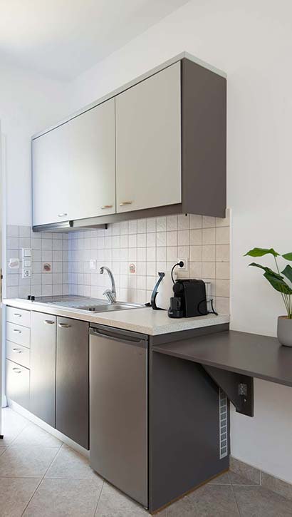 The kitchenette of studio 5